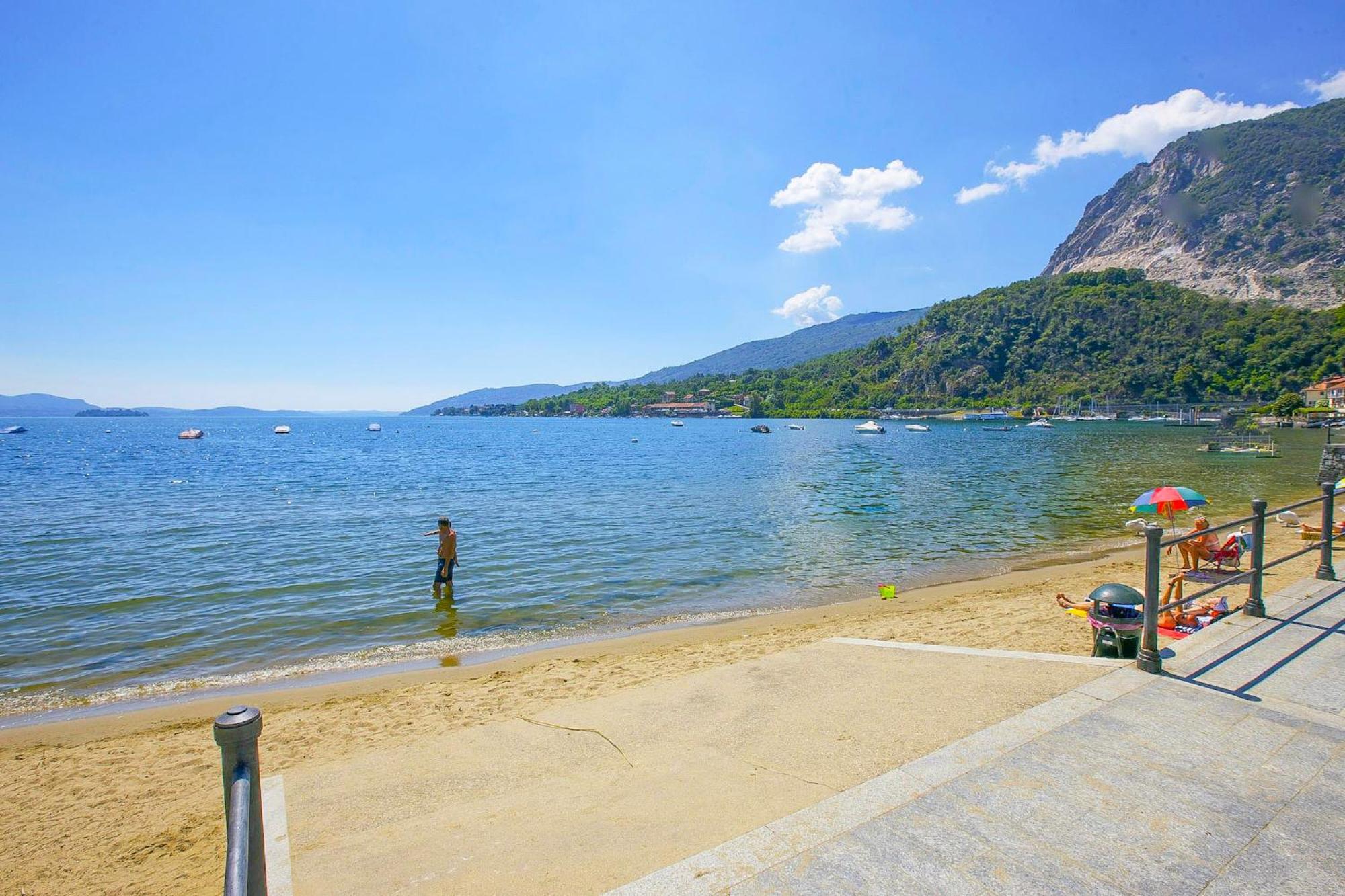 Residenz La Vela Apartment Baveno Phòng bức ảnh